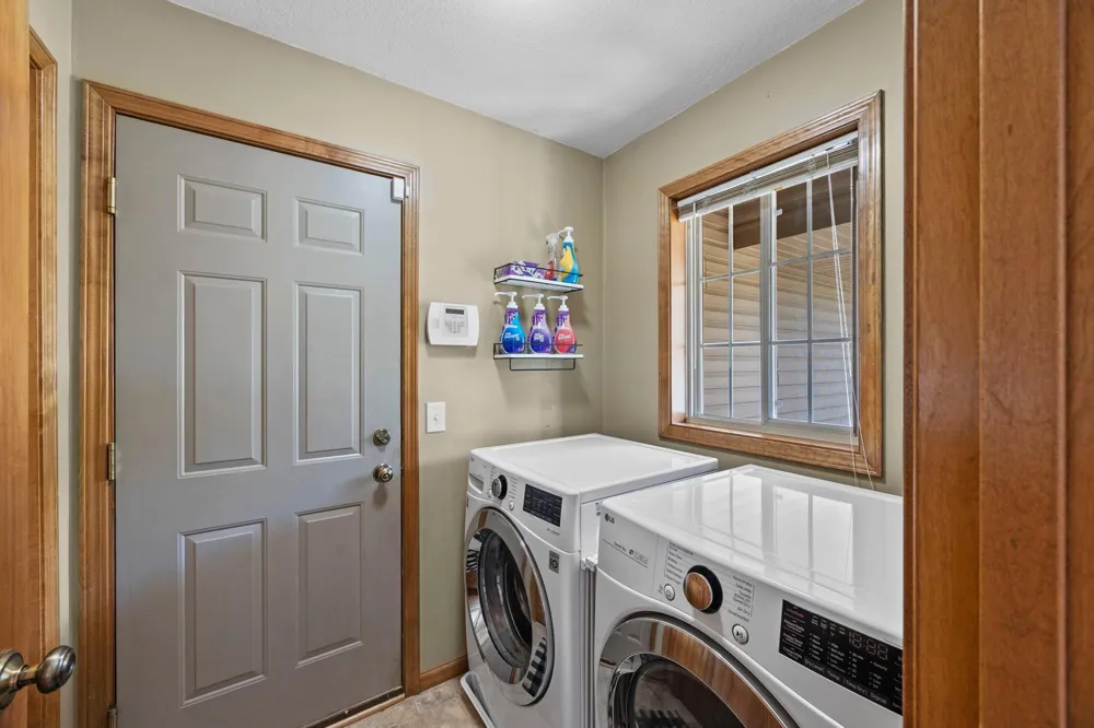 920 W State Street Belle Plaine, MN 56011