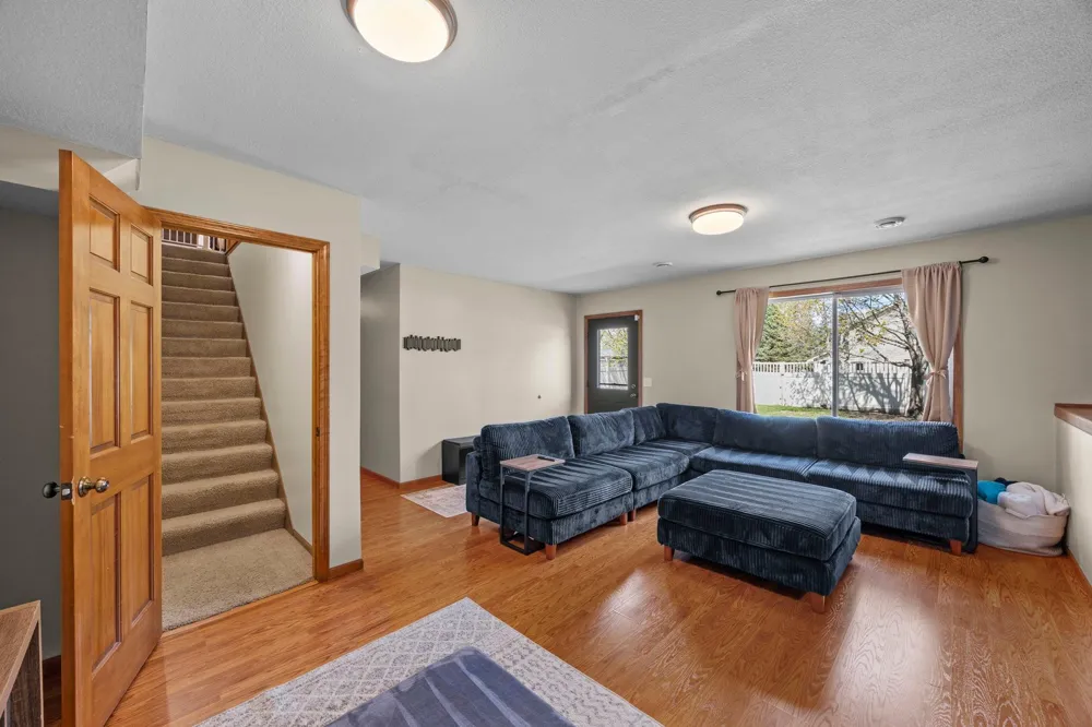 920 W State Street Belle Plaine, MN 56011