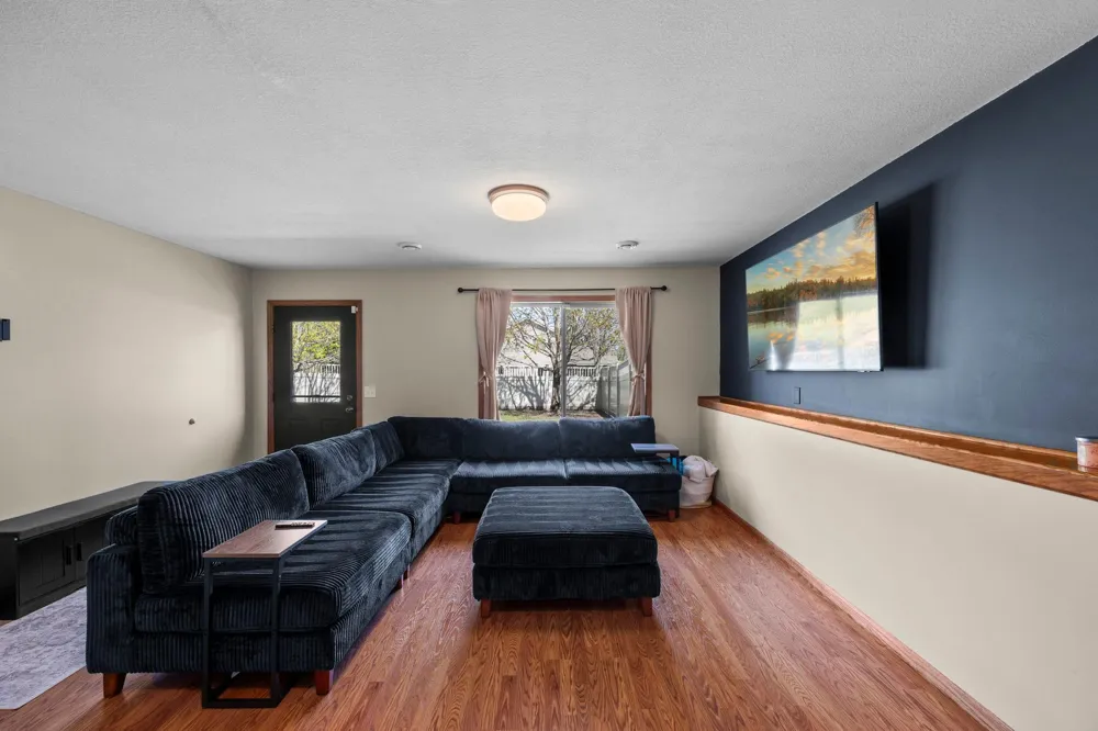 920 W State Street Belle Plaine, MN 56011