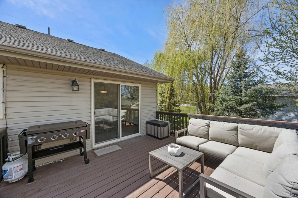920 W State Street Belle Plaine, MN 56011