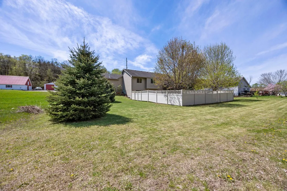 920 W State Street Belle Plaine, MN 56011