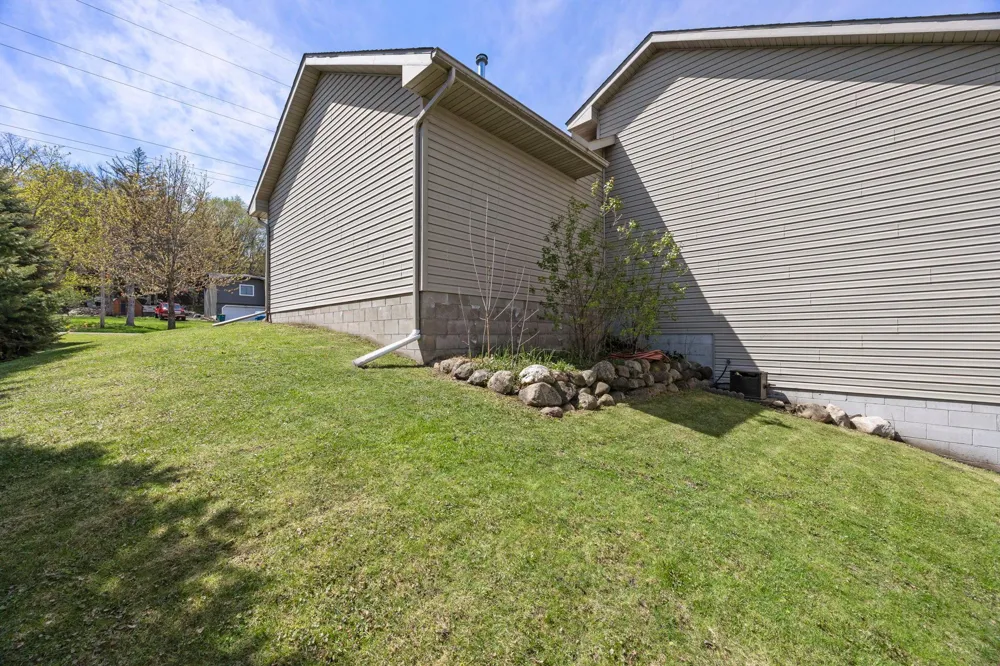 920 W State Street Belle Plaine, MN 56011