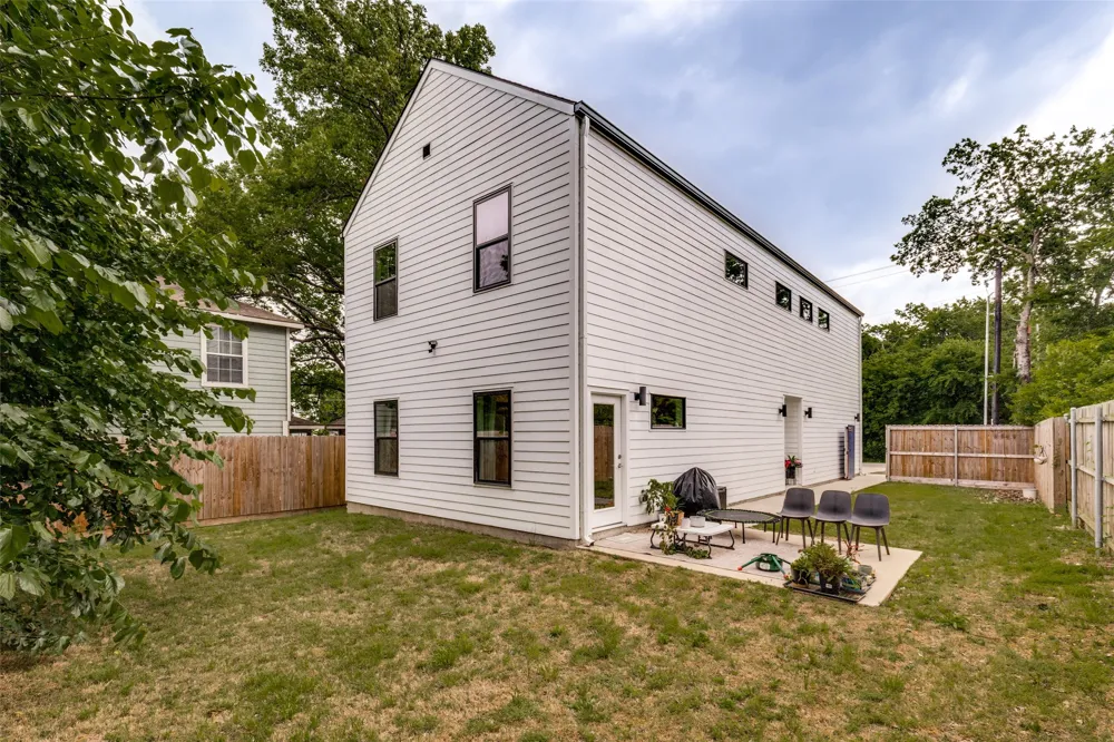3308 Houston Street Greenville, TX 75401