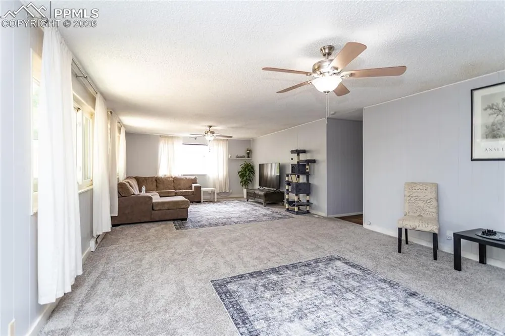 237 Del Rey Avenue Canon City, CO 81212