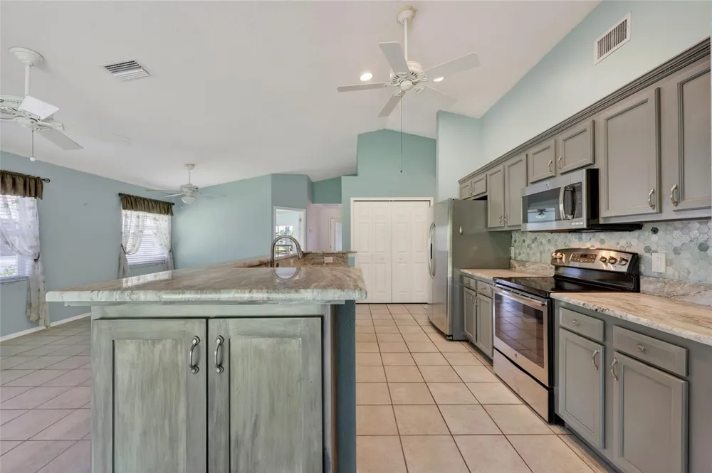 13440 SW PEMBROKE CIRCLE Lake Suzy, FL 34269