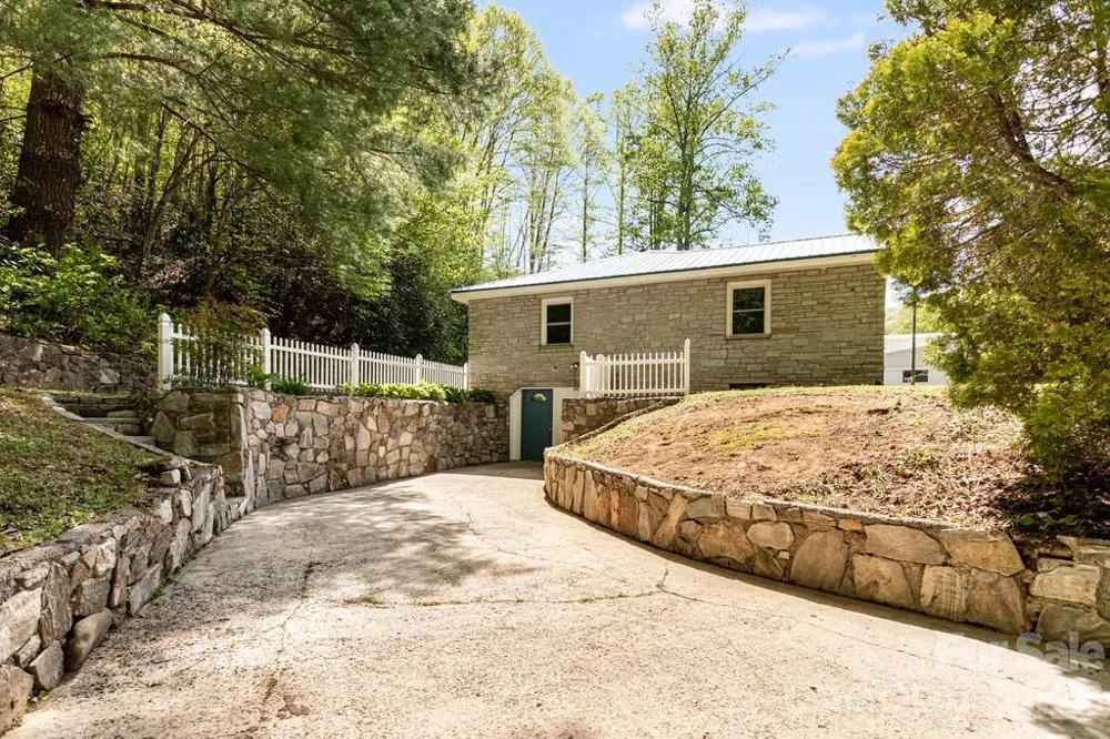 2629 Soco Road Maggie Valley, NC 28751