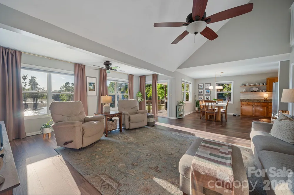 710 Riverwood Drive Lexington, NC 27292