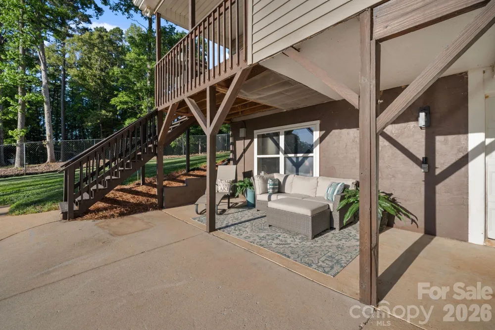 710 Riverwood Drive Lexington, NC 27292