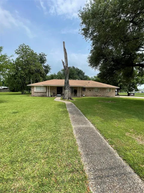 15202 Henry Road