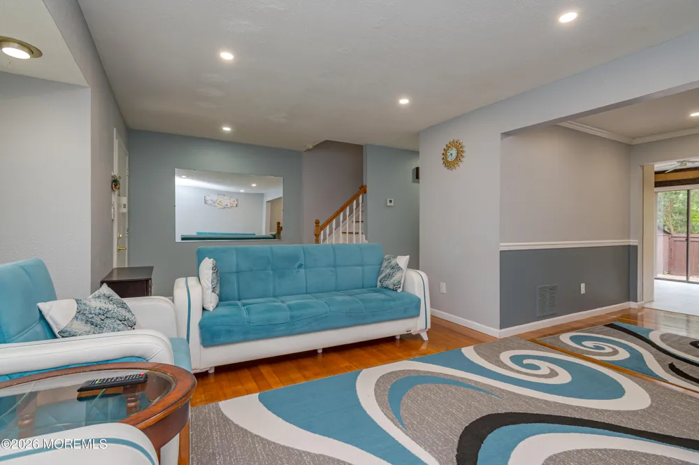 336 Bolton Road East Windsor, NJ 08520