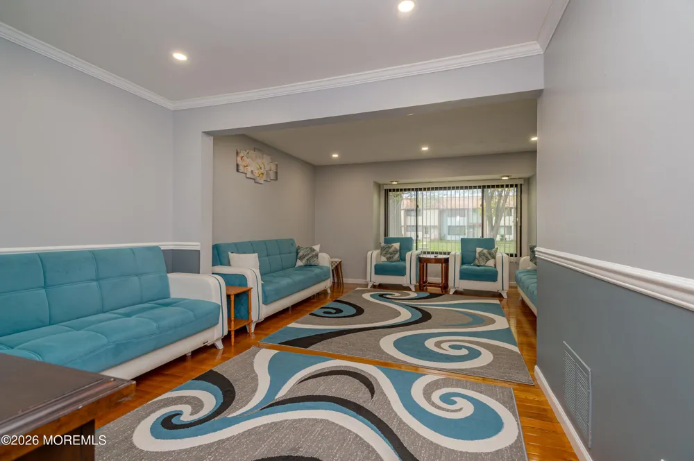 336 Bolton Road East Windsor, NJ 08520