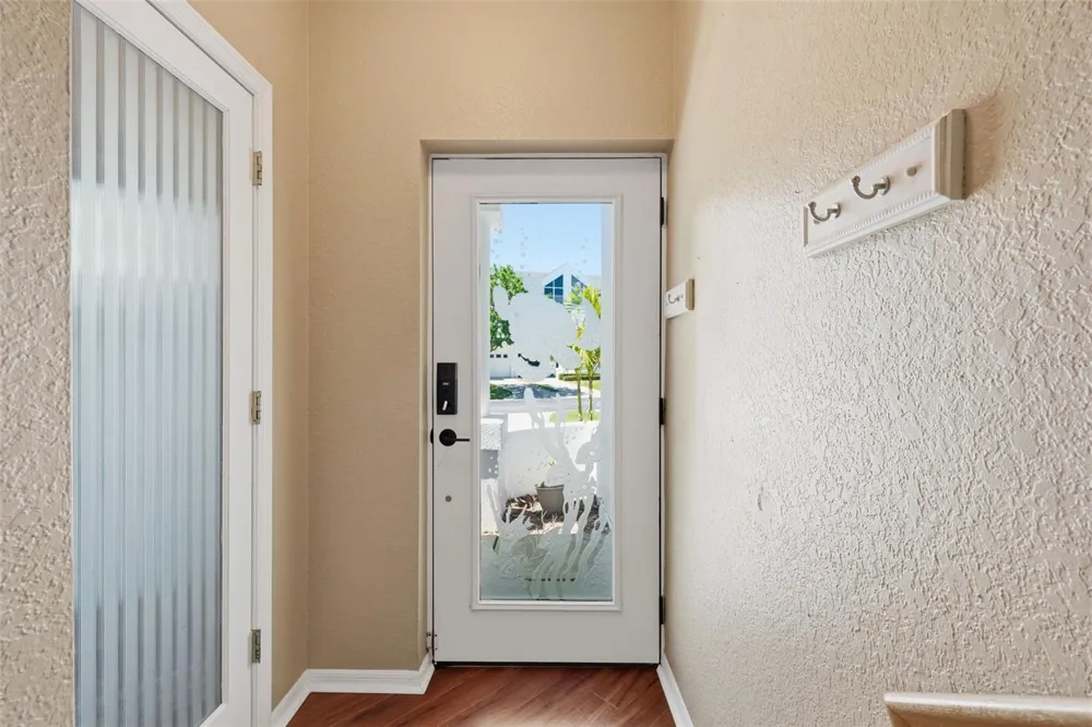 14837 SEMINOLE TRAIL Seminole, FL 33776