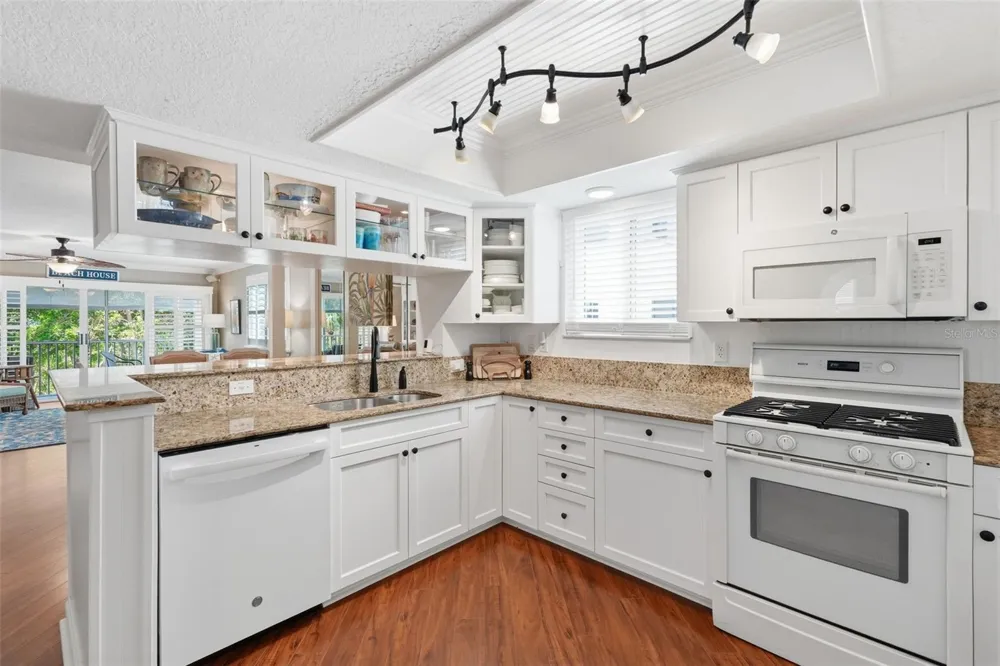 14837 SEMINOLE TRAIL Seminole, FL 33776