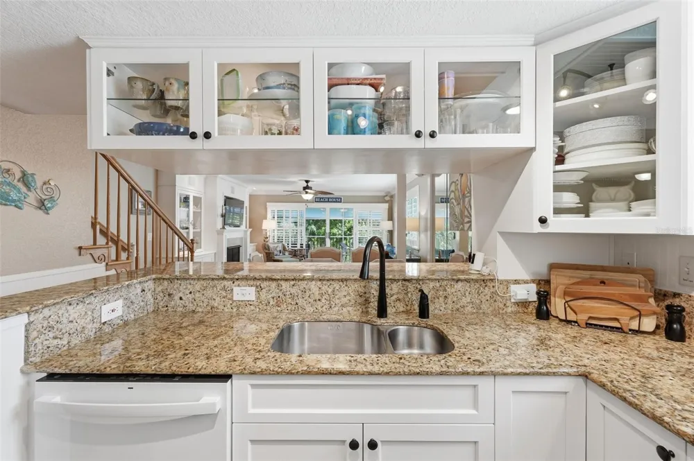 14837 SEMINOLE TRAIL Seminole, FL 33776