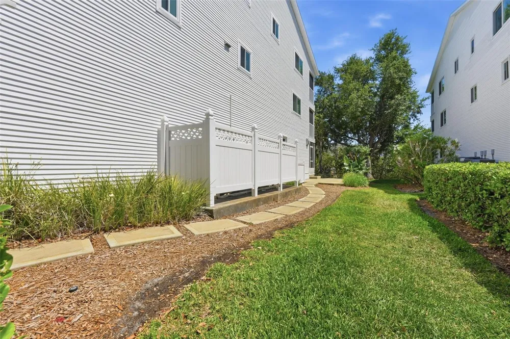 14837 SEMINOLE TRAIL Seminole, FL 33776
