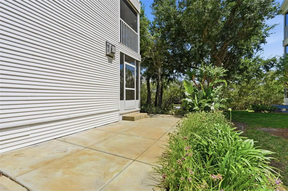 14837 SEMINOLE TRAIL Seminole, FL 33776