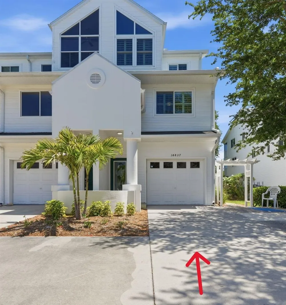 14837 SEMINOLE TRAIL Seminole, FL 33776