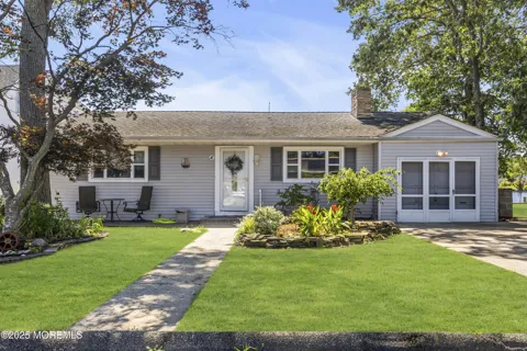 635 Oakwood Drive