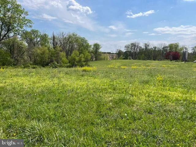 VALLEY ROAD West Grove, PA 19390