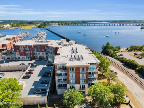 336 Sky Sail Boulevard