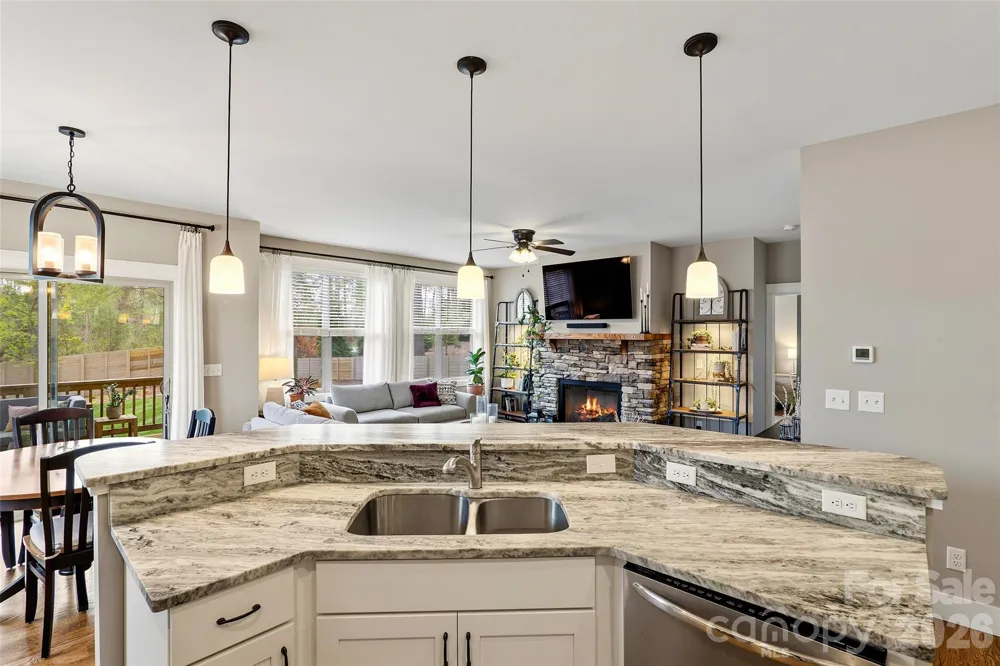 21 Wood Path Lane Arden, NC 28704