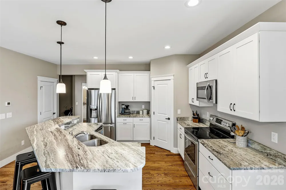 21 Wood Path Lane Arden, NC 28704