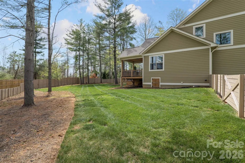 21 Wood Path Lane Arden, NC 28704