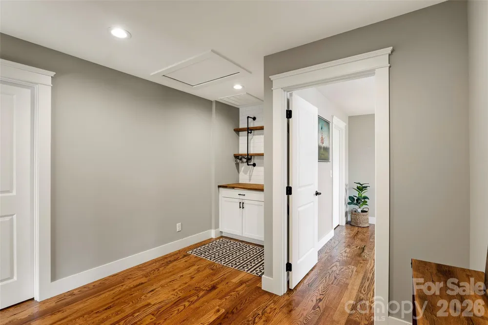 21 Wood Path Lane Arden, NC 28704