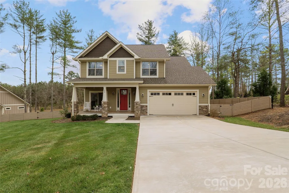21 Wood Path Lane Arden, NC 28704