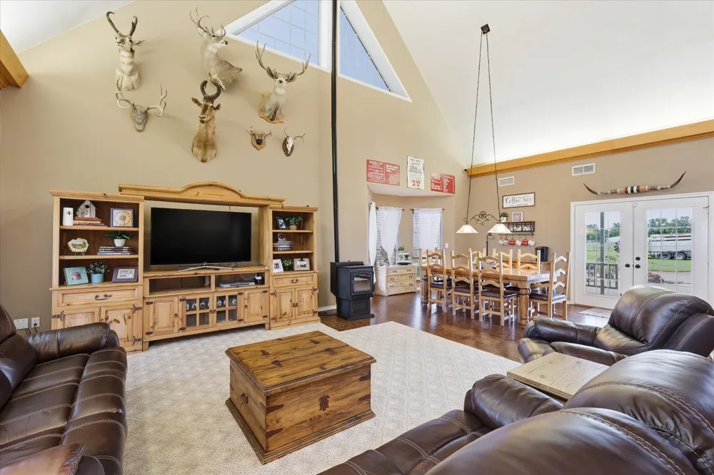 421 County Road 3342 Paradise, TX 76073