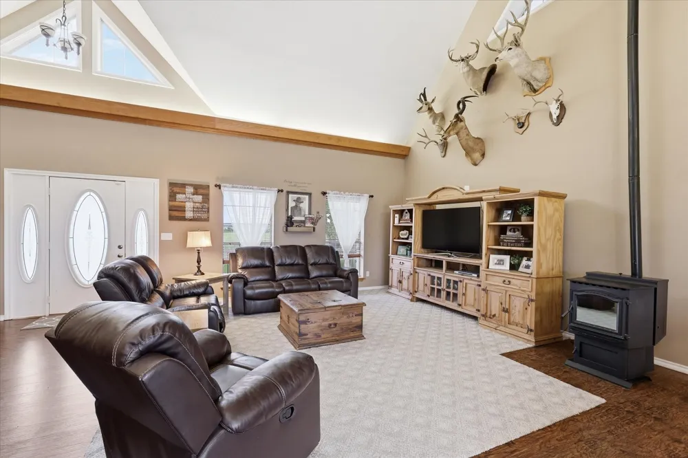 421 County Road 3342 Paradise, TX 76073