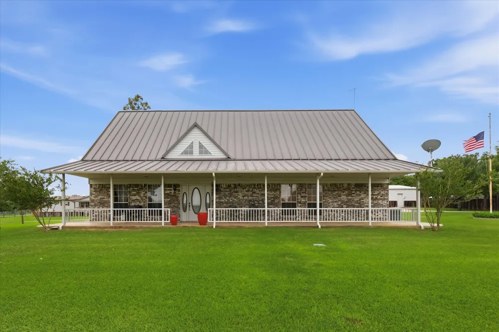 421 County Road 3342 Paradise, TX 76073