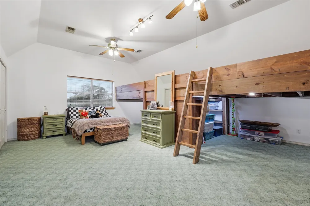 421 County Road 3342 Paradise, TX 76073