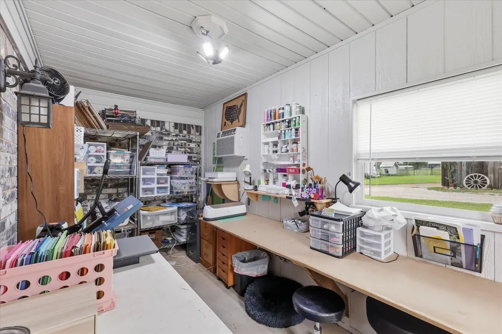 421 County Road 3342 Paradise, TX 76073