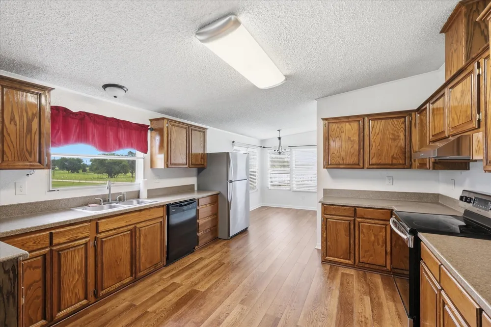 421 County Road 3342 Paradise, TX 76073