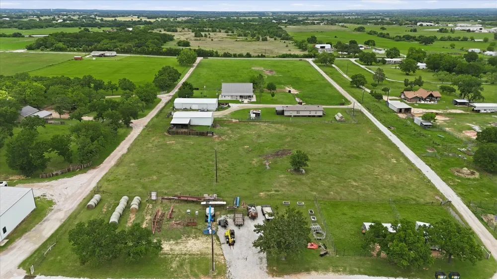 421 County Road 3342 Paradise, TX 76073