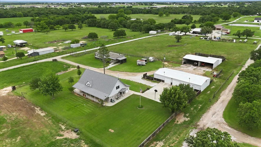 421 County Road 3342 Paradise, TX 76073