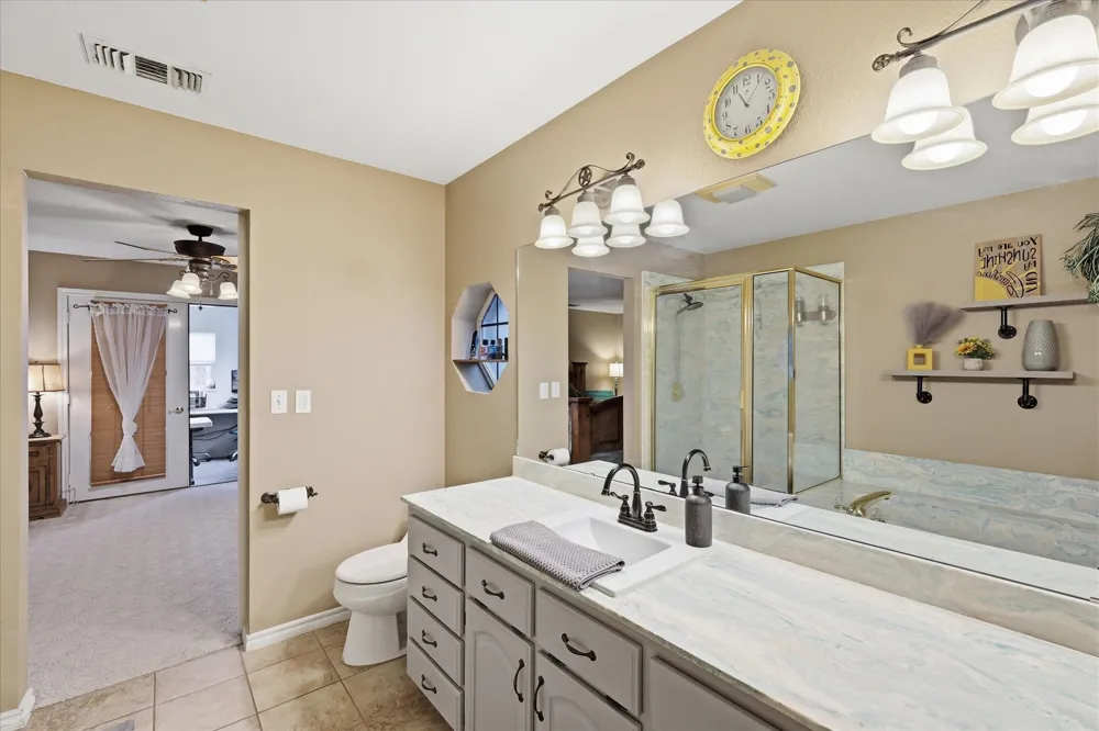 421 County Road 3342 Paradise, TX 76073