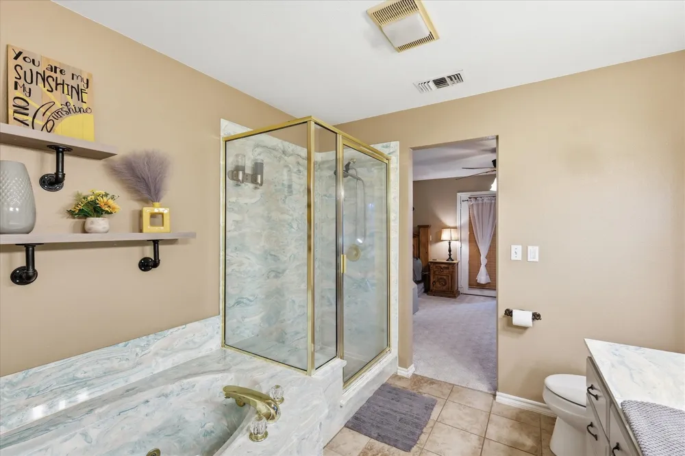 421 County Road 3342 Paradise, TX 76073