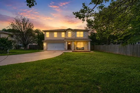 369 S Kates Cove
