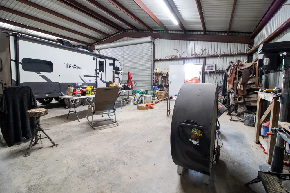587 County Road 105 Hamilton, TX 76531