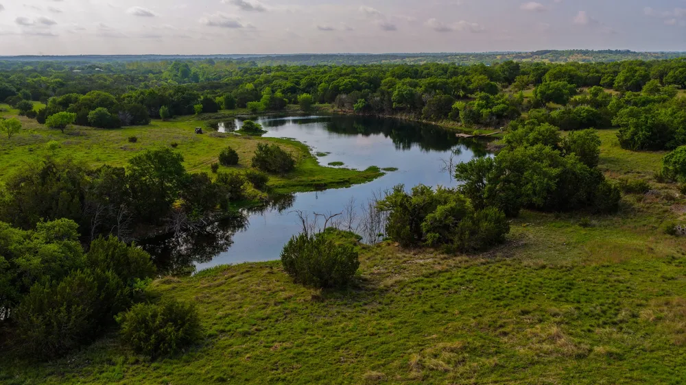 587 County Road 105 Hamilton, TX 76531