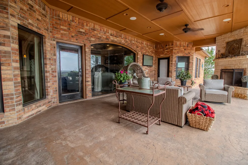 587 County Road 105 Hamilton, TX 76531