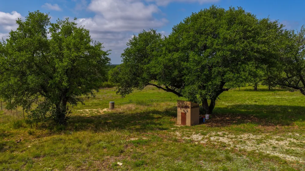 587 County Road 105 Hamilton, TX 76531