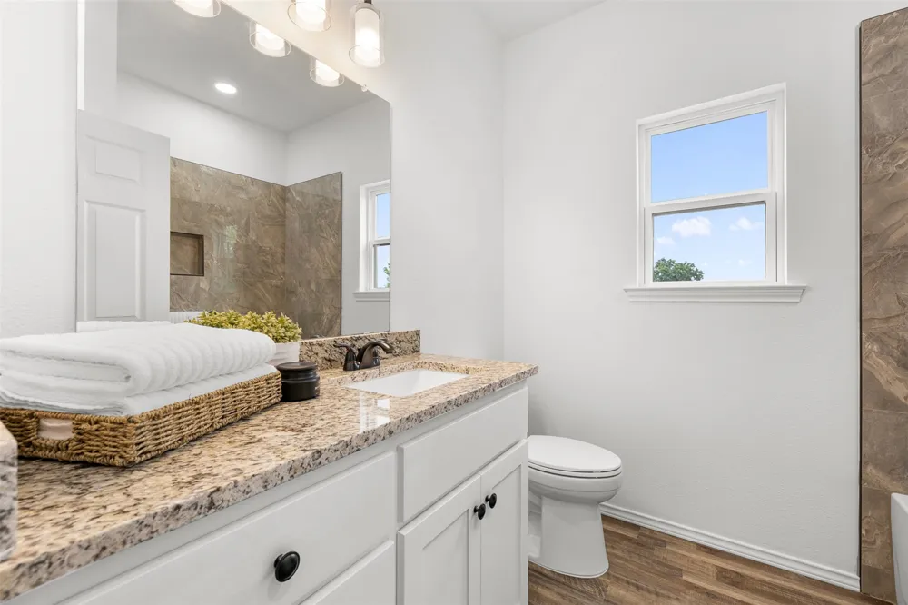1110 Caldwell Lexington, TX 78947