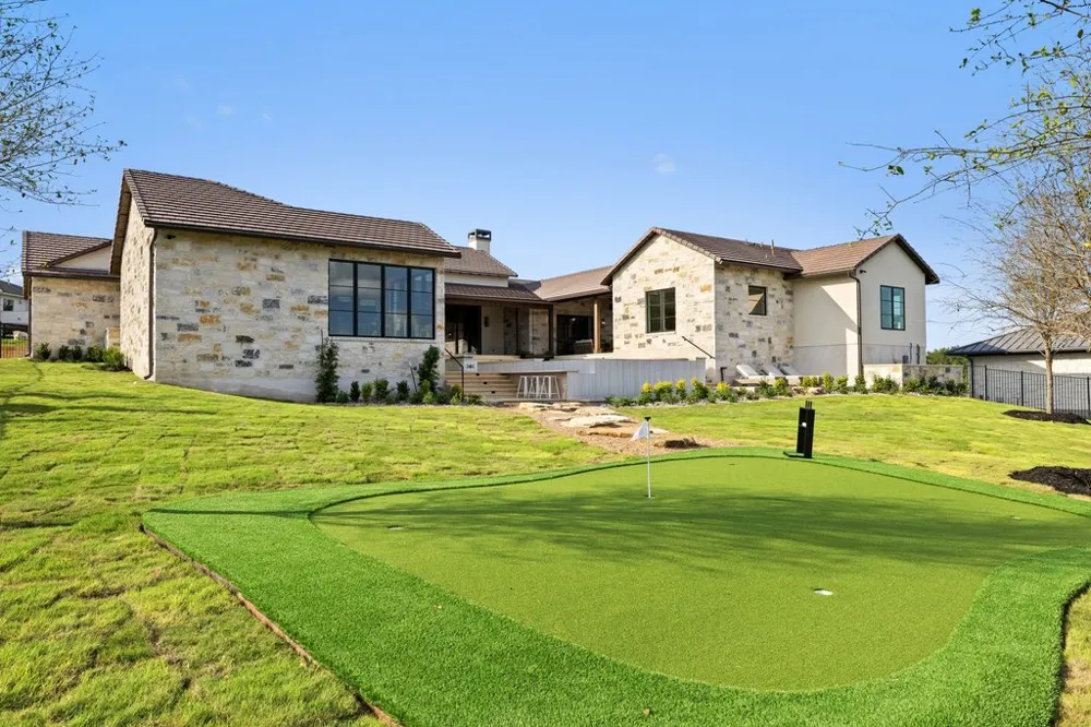 27031 Haynie Flat Road Spicewood, TX 78669