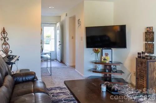 1050 21st Avenue Avenue NW #90 Hickory, NC 28604