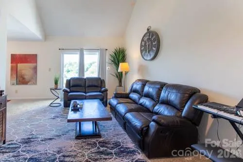 1050 21st Avenue Avenue NW #90 Hickory, NC 28604
