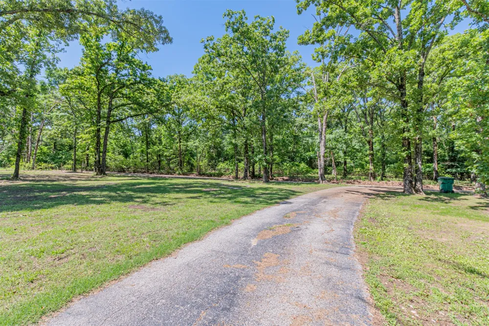 129 Rs County Road 2222 Emory, TX 75440