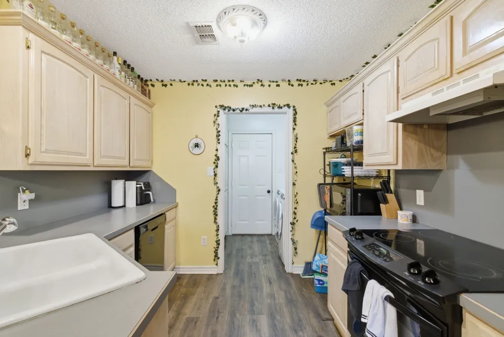 1723 Sully Court Stephenville, TX 76401